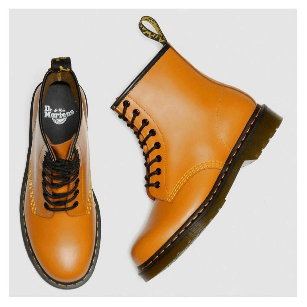 DR. MARTENS 1460 Smooth Boot